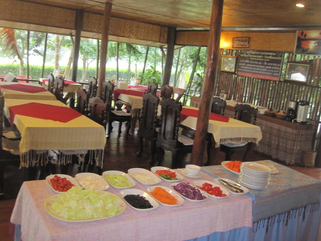 Le Mont Resort Pai Exterior photo