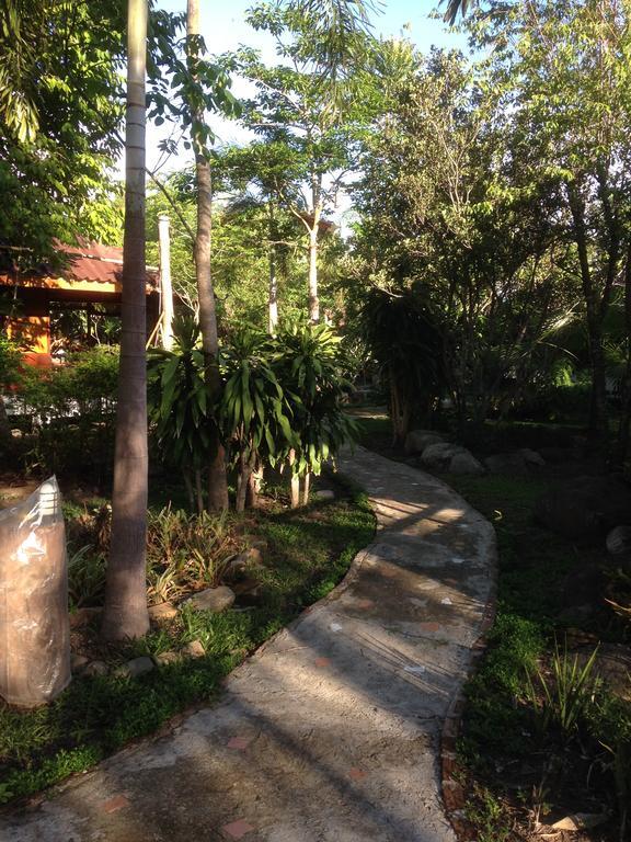 Le Mont Resort Pai Exterior photo
